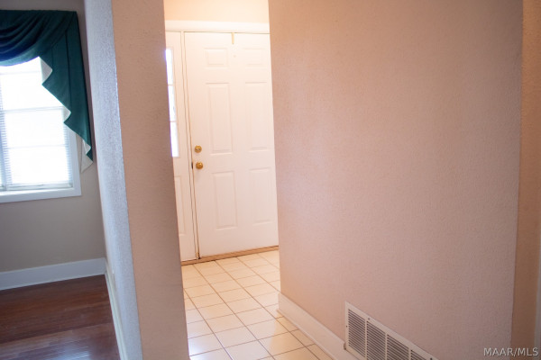 212 Hastings Court
