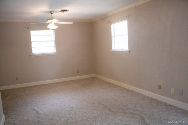 212 Hastings Court