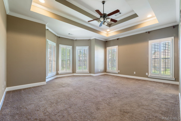 8406 Vintage Way