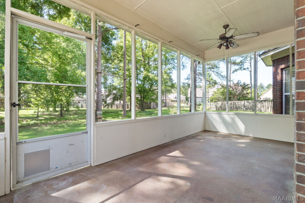 8406 Vintage Way