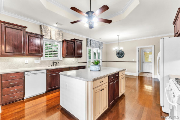 18 Menawa Pass