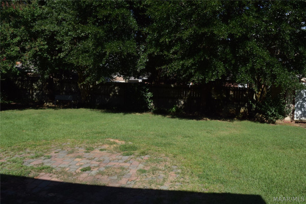 1214 Yorkshire Drive