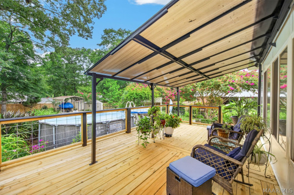 32 Gardendale Drive