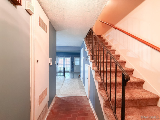 2076 Rexford Road