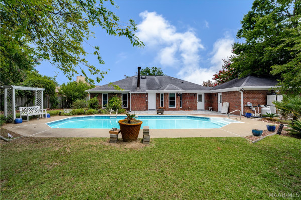 7100 W Ridge Court