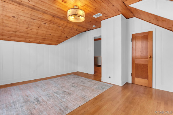 403 Thorn Place