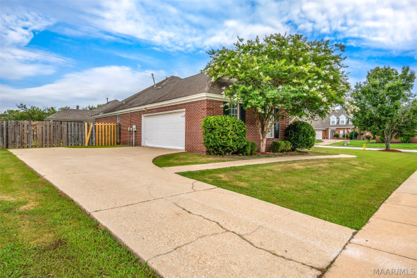 8100 GRAYSON Grove