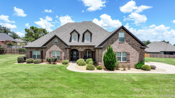 105 Chimney Ridge
