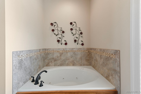 105 Chimney Ridge