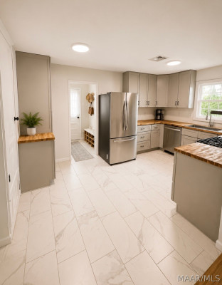 1231 Pama Court