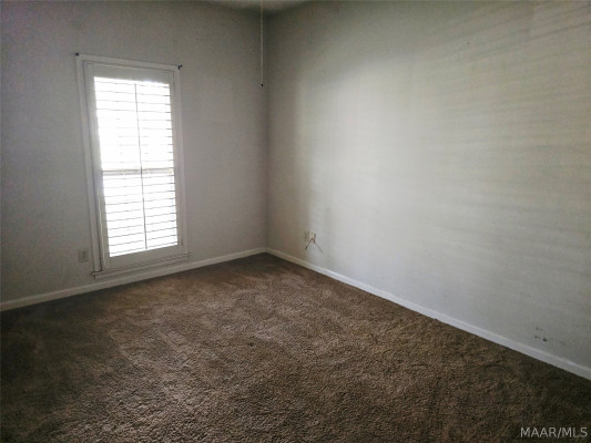 1816 YOUNG FARM Road