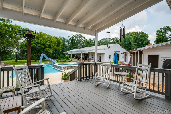 2810 Tanglewood Drive