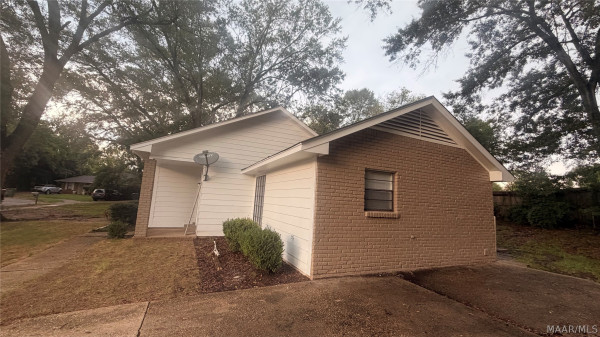 532 Lynnhurst Court