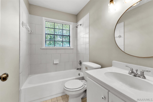 532 Lynnhurst Court