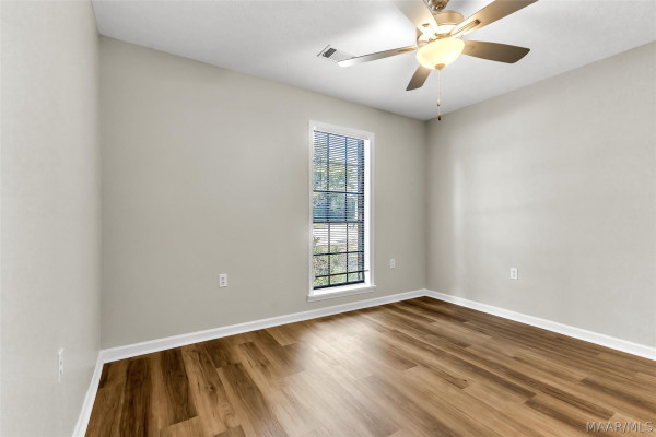532 Lynnhurst Court