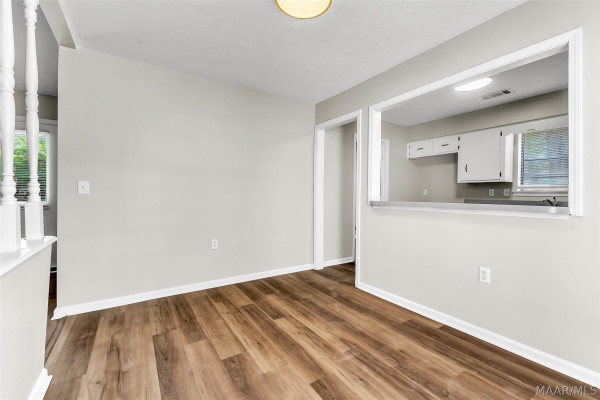 532 Lynnhurst Court