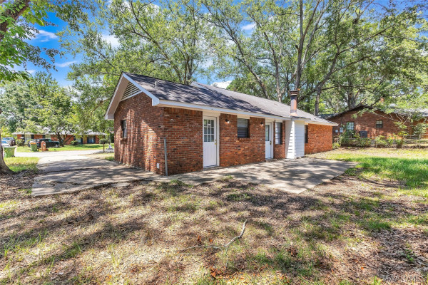 532 Lynnhurst Court