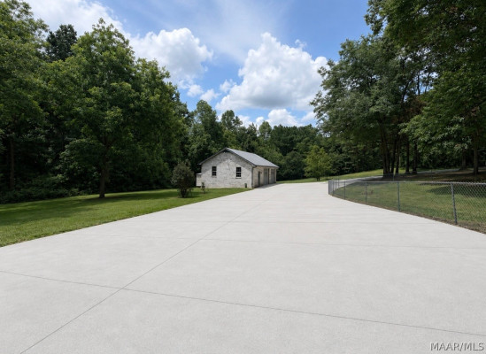 1581 REDLAND Road