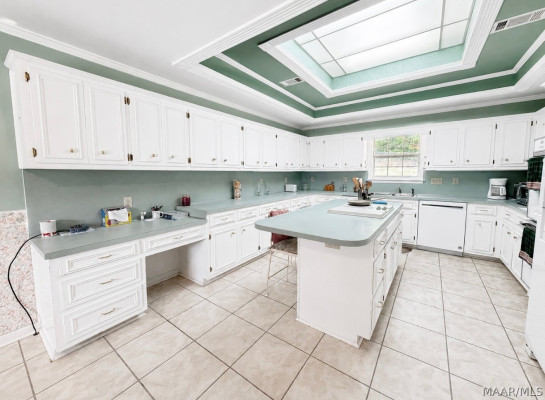 1581 REDLAND Road