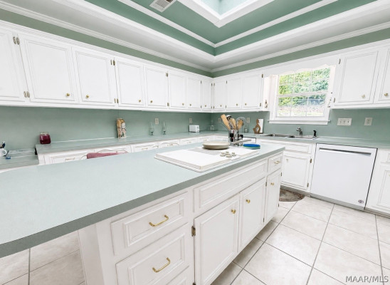 1581 REDLAND Road