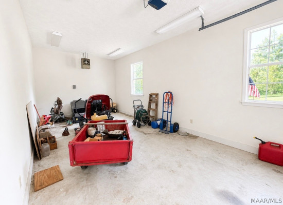1581 REDLAND Road