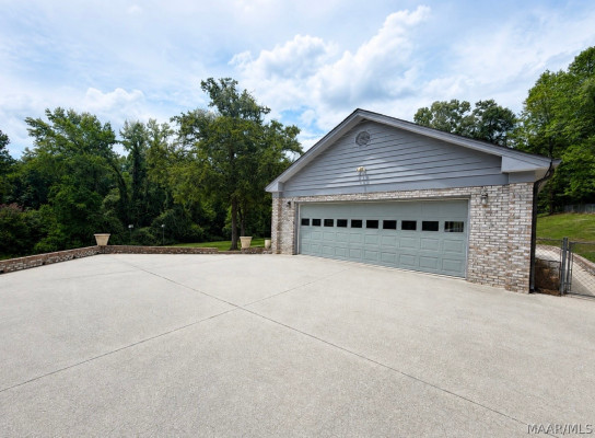 1581 REDLAND Road