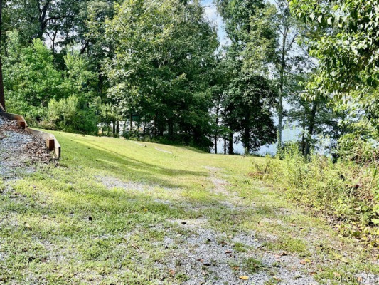 1567 Island Road