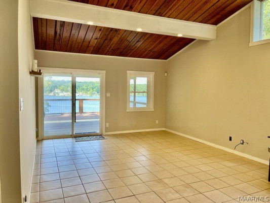 1567 Island Road