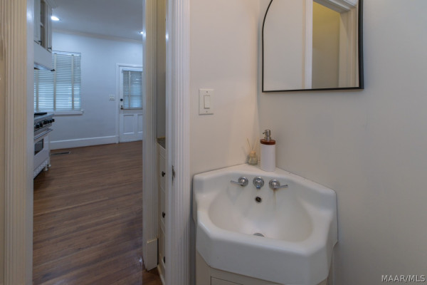 4037 Wares Ferry Road