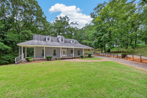 270 W Central Road
