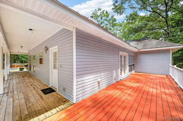 270 W Central Road