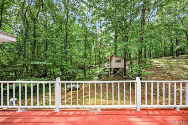 270 W Central Road