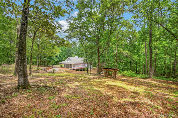 270 W Central Road