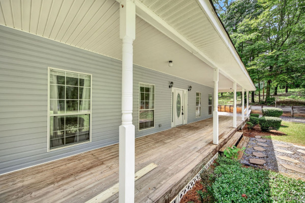 270 W Central Road