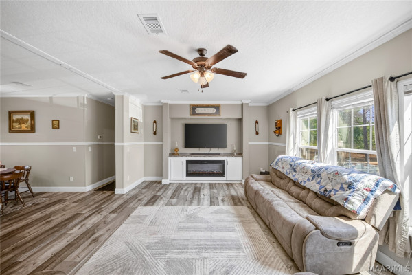 2945 Highway 82 . W