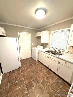 3247 WILLOW LANE Drive