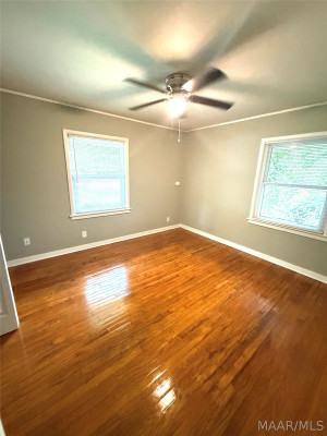 3247 WILLOW LANE Drive