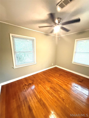 3247 WILLOW LANE Drive