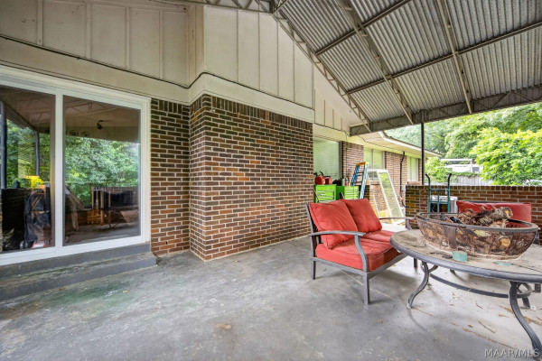 116 Oakland Drive