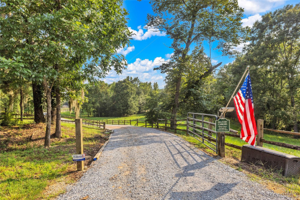 1769 Ridgeland Farms Road