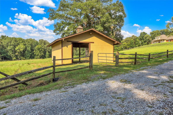 1769 Ridgeland Farms Road
