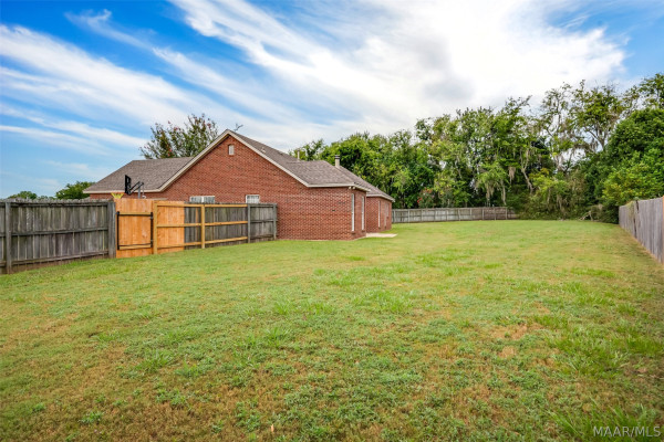 901 Hallwood Lane