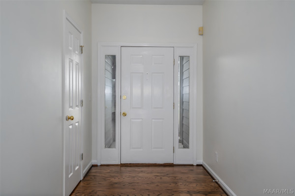 901 Hallwood Lane