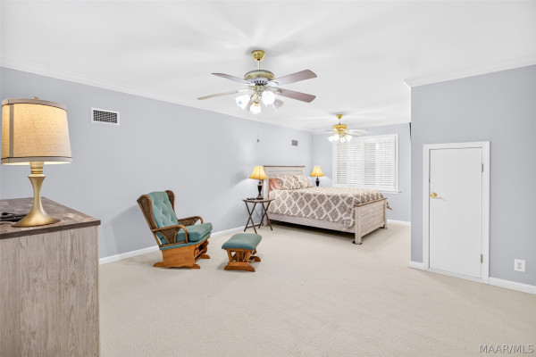 147 RIVER CHASE Court