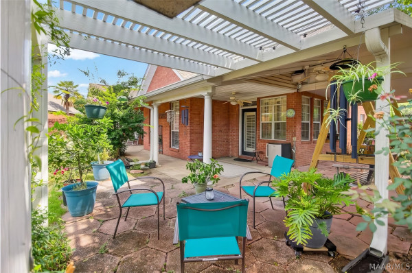 147 RIVER CHASE Court