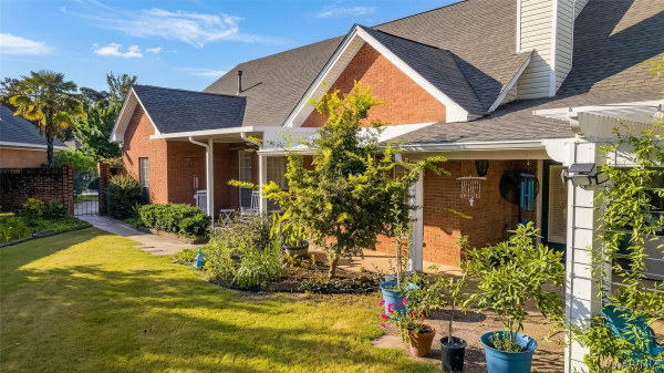 147 RIVER CHASE Court