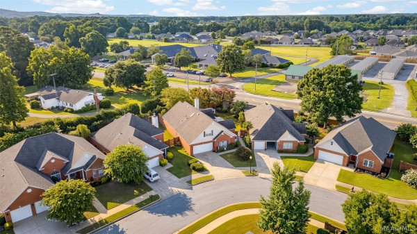147 RIVER CHASE Court