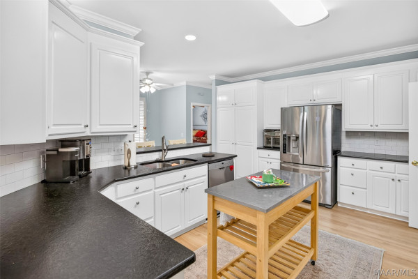 147 RIVER CHASE Court