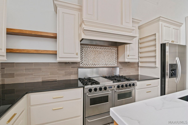 8613 Lillian Place
