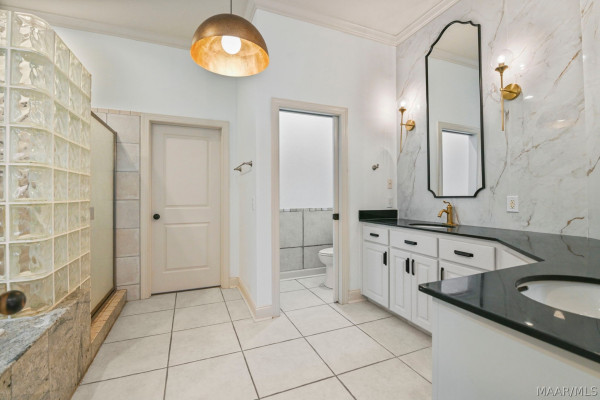 8613 Lillian Place